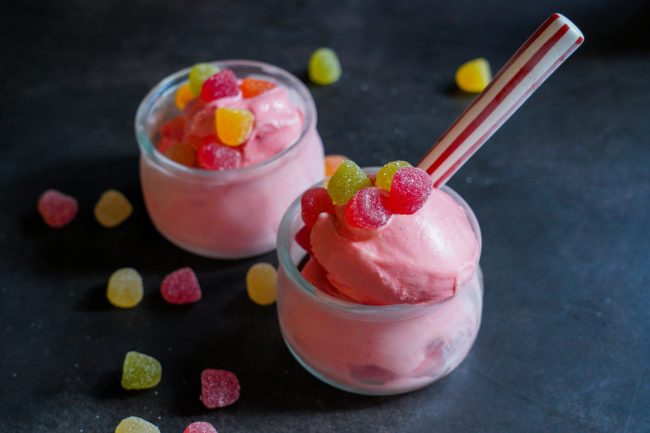 Tarrina de Helado con Gominolas